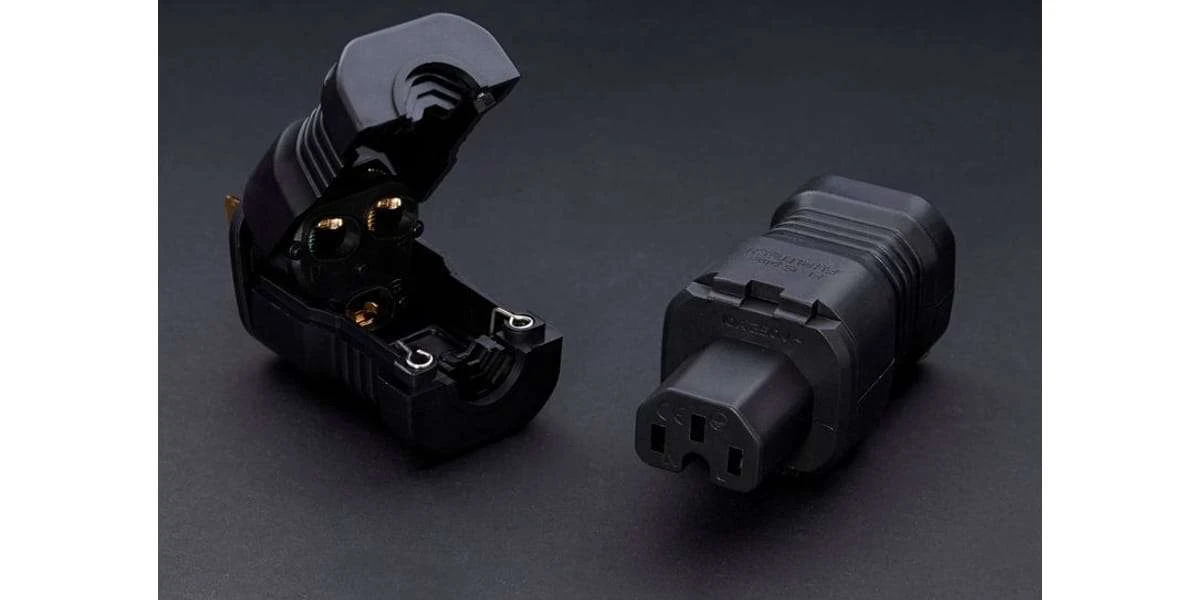 Connectiques électrique Furutech Fi-15 Plus (r) 3 Connectiques électrique Furutech Fi-15 Plus (r)